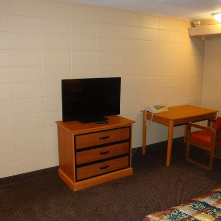 Economy Inn Green Bay Zewnętrze zdjęcie