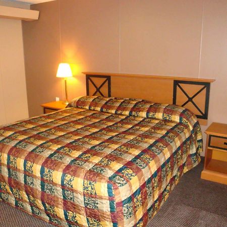 Economy Inn Green Bay Zewnętrze zdjęcie