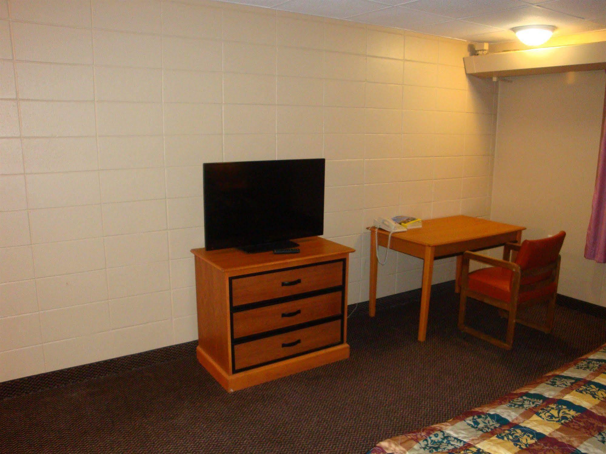 Economy Inn Green Bay Zewnętrze zdjęcie